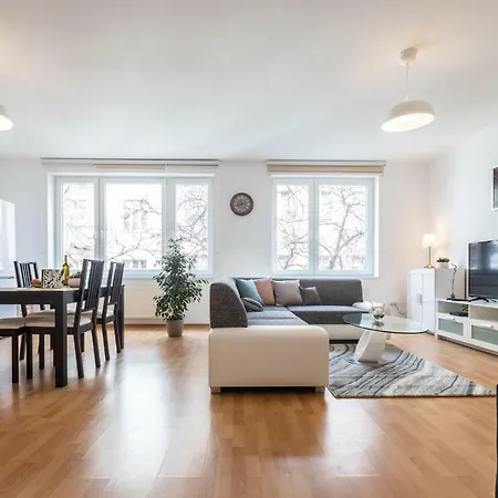 Apartmán Spacious In The Old Town Of *