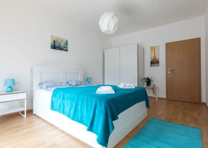 Spacious In The Old Town Of Братислава