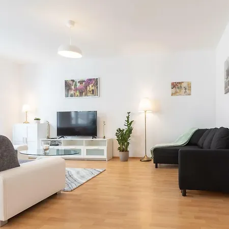Daire Spacious In The Old Town Of Bratislava