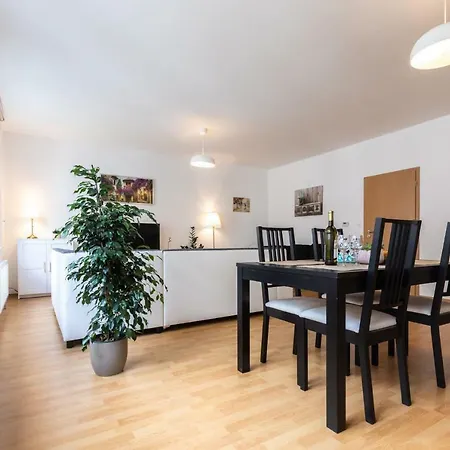 Spacious In The Old Town Of Daire Bratislava